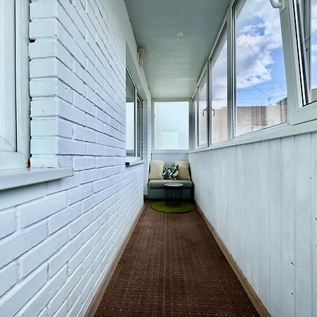 Apartpoltava Смак Італії У Самому Центрі Полтави , Білосніжна Студія В Новобудові, Банківський Чек Dış mekan fotoğraf