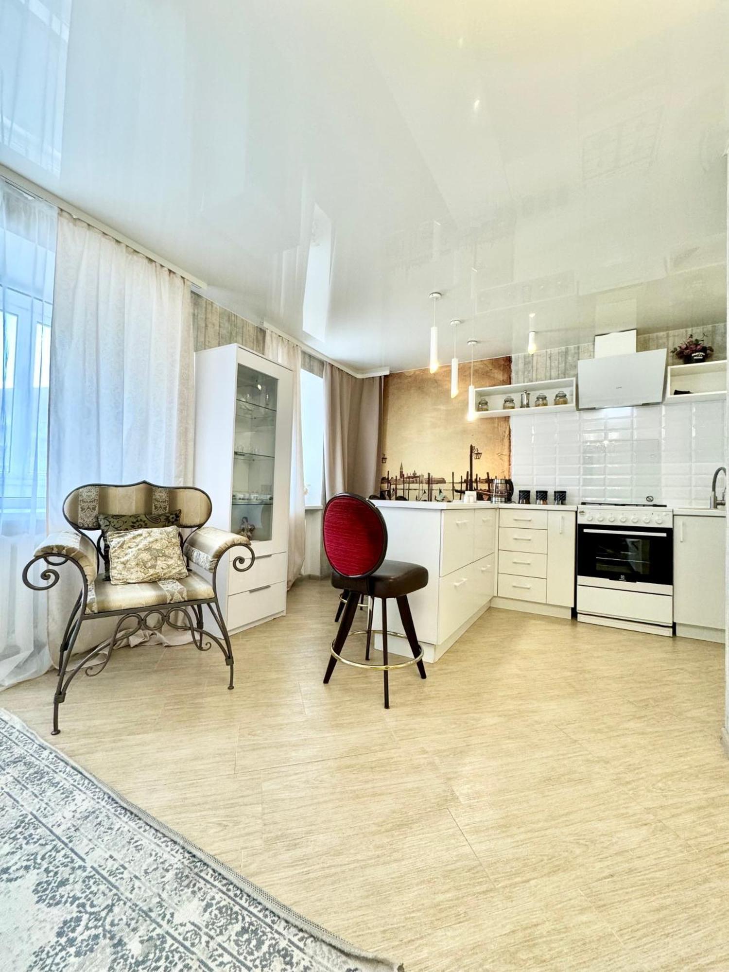 Apartpoltava Смак Італії У Самому Центрі Полтави , Білосніжна Студія В Новобудові, Банківський Чек Dış mekan fotoğraf